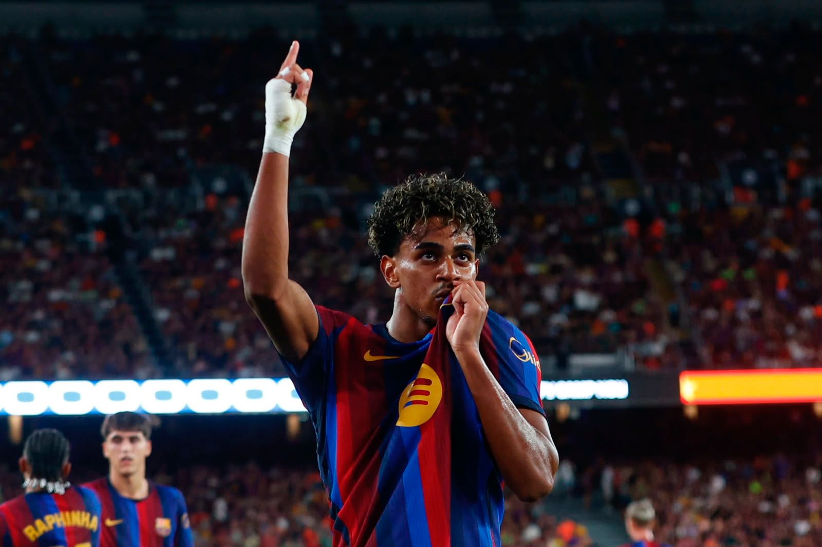 Barcelona face Valencia test after Real Madrid, Atletico stumble in La Liga