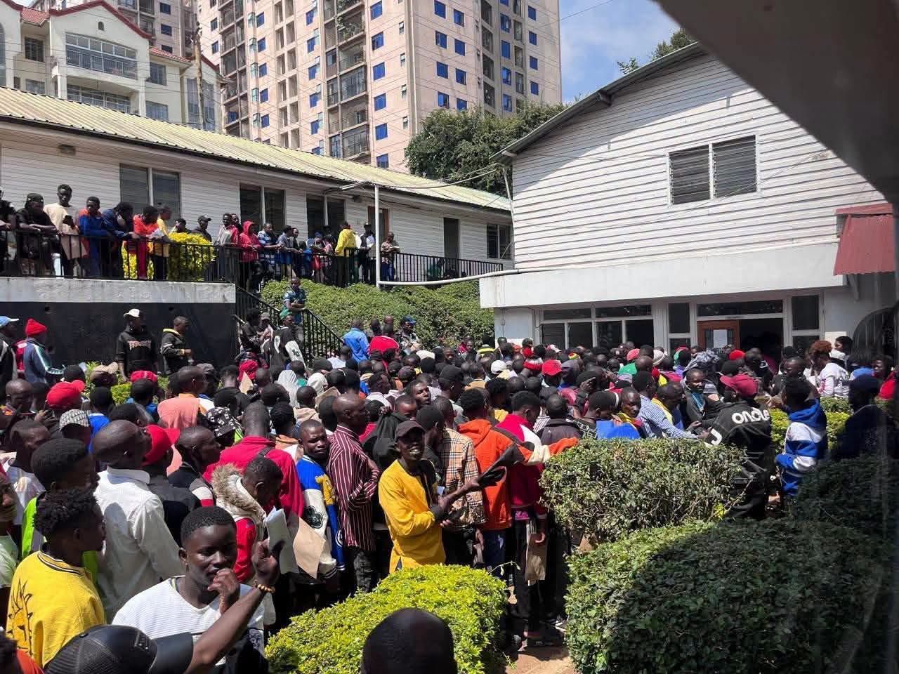 Kenya orders undocumented foreign nationals to register